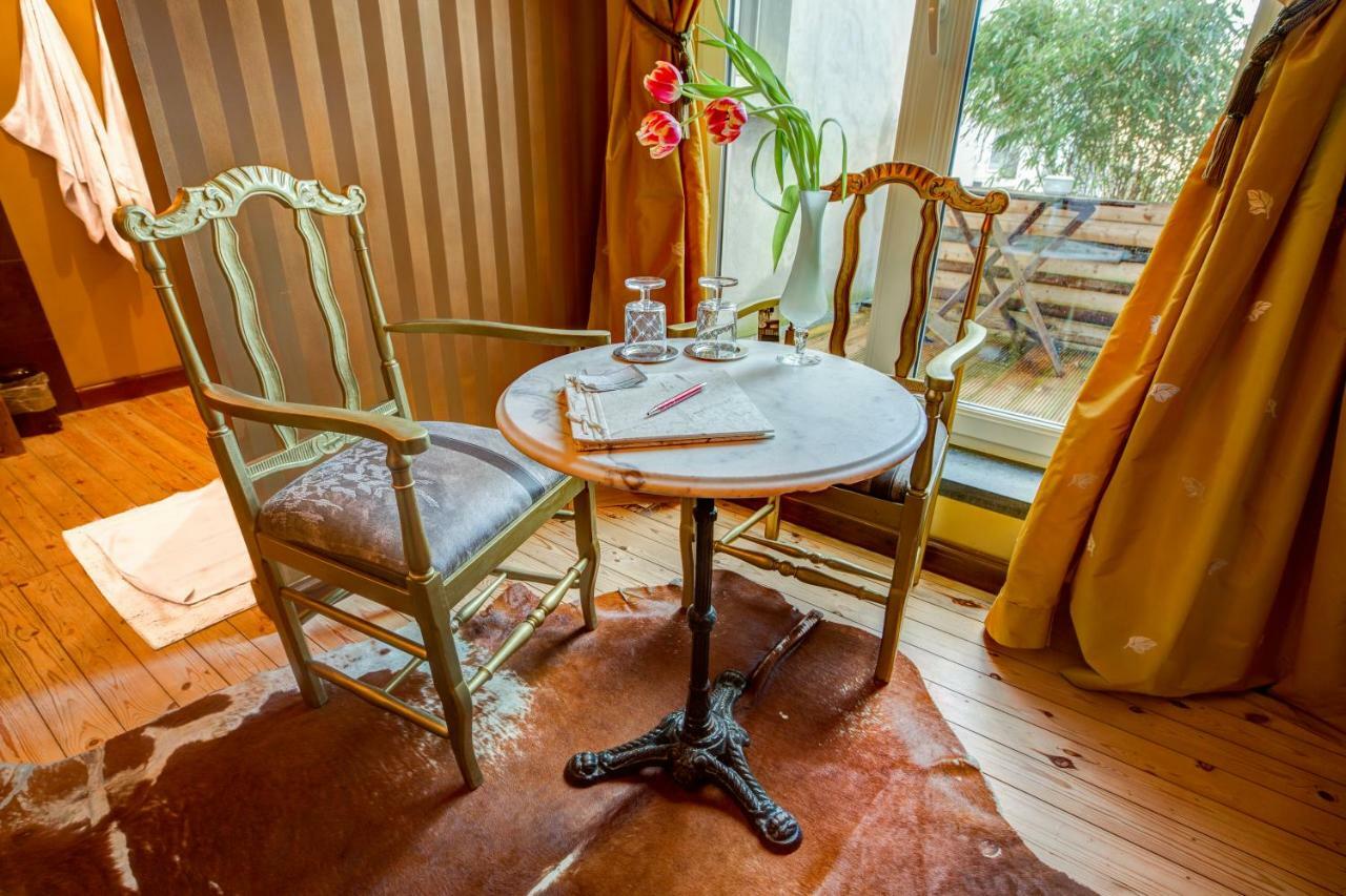 B&B Azee Οστένδη Δωμάτιο φωτογραφία